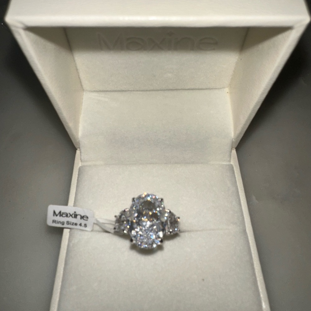 Maxine size 4.5 ring!